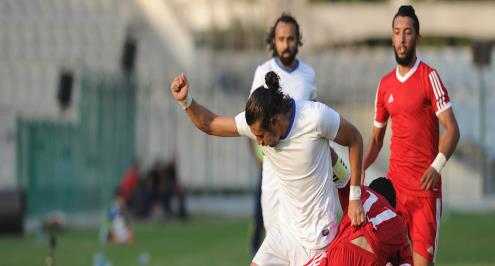 الشرطة يواصل سلسلة التعادلات ويخطف الحرس في الوقت القاتل